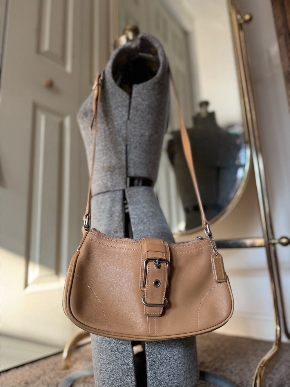 Vtg COACH Hampton camel leather Y2K Demi small shoulder bag 7540